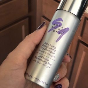 Monat the champ conditoning dry shampoo